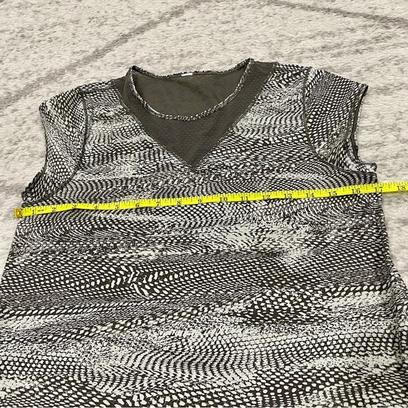 Lululemon For The Run Shirt - Picture 10 of 13